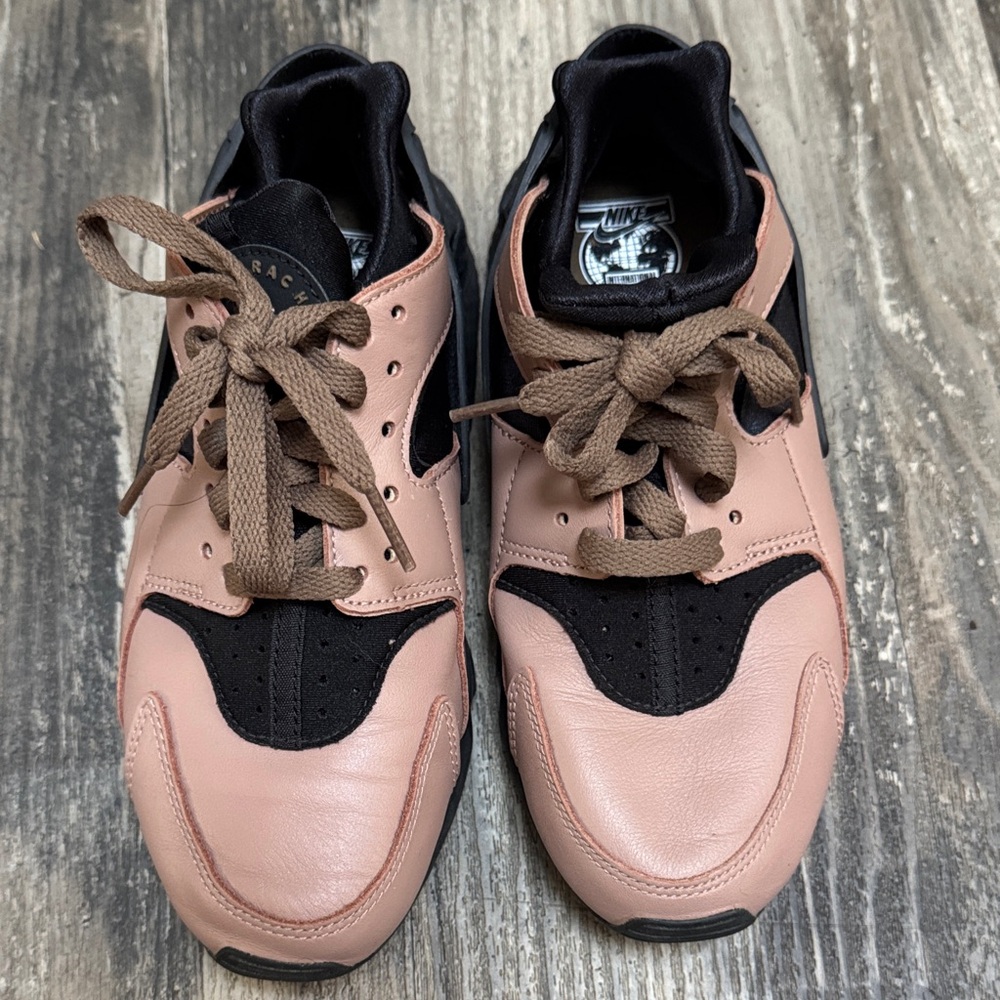 Nike Pink and Black Huarache